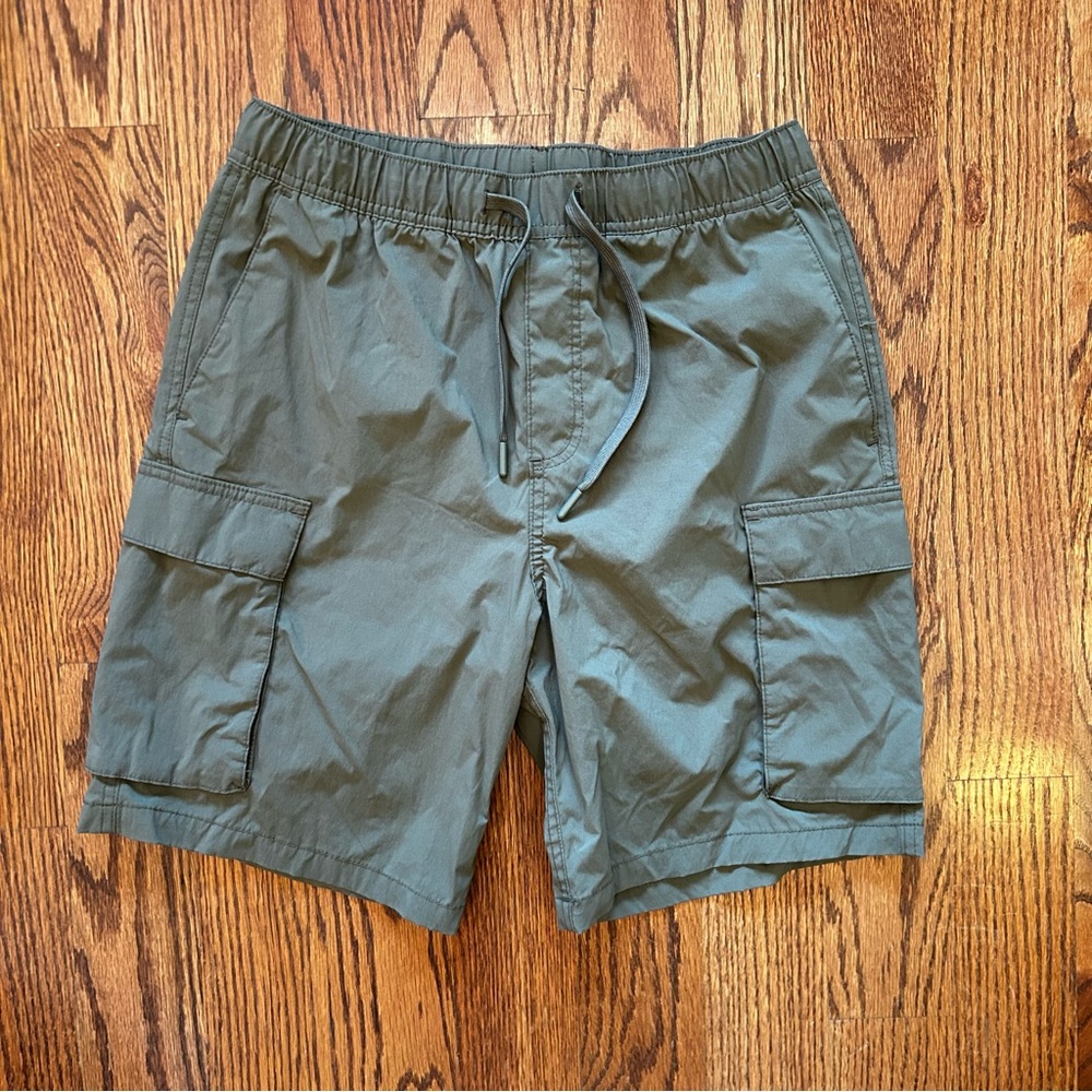 H&M Olive Cargo Shorts for Men, Size S, Regular Fit